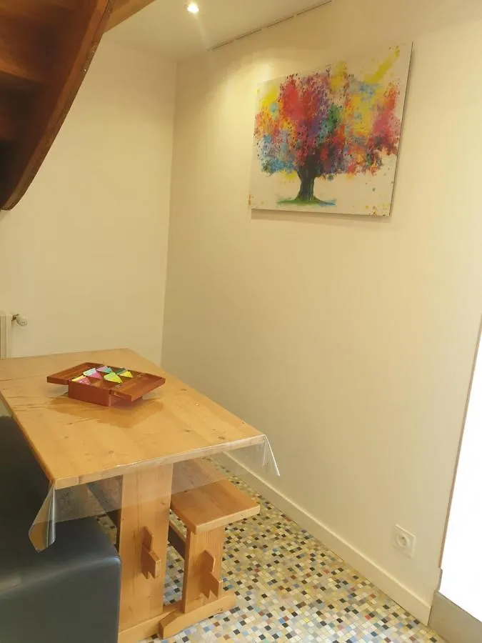 Gite Atypique Avec Jacuzzi Hillion